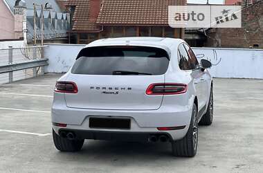 Седан Porsche Macan 2015 в Мукачевому