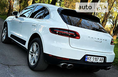 Внедорожник / Кроссовер Porsche Macan 2014 в 