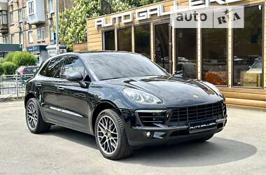 Porsche Macan 2015