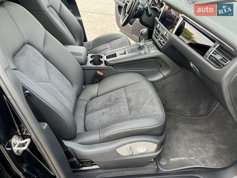 Внедорожник / Кроссовер Porsche Macan 2020 в Ужгороде фото 42 Внедорожник / Кроссовер Porsche Macan 2020 в Ужгороде