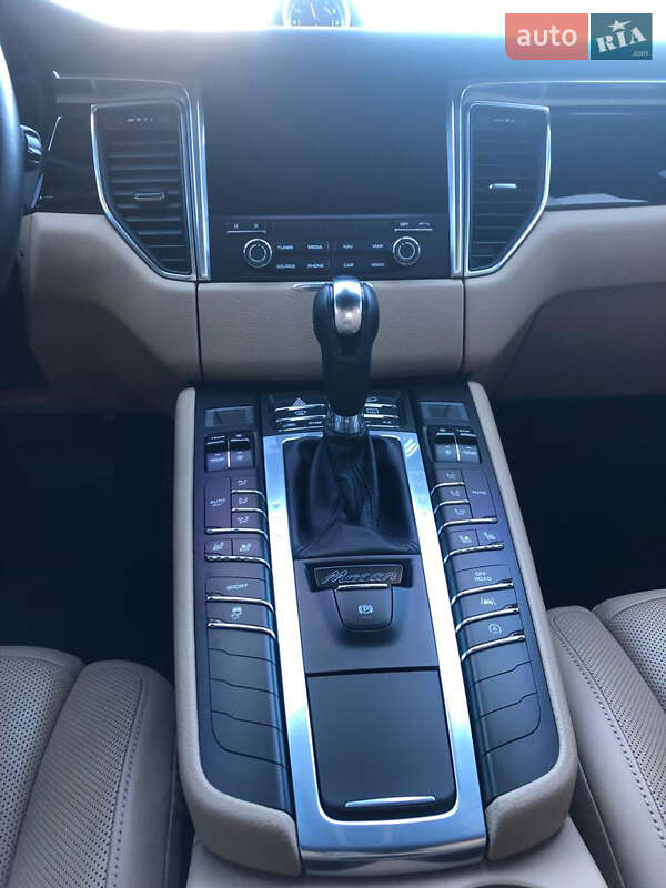 Внедорожник / Кроссовер Porsche Macan 2018 в Львове