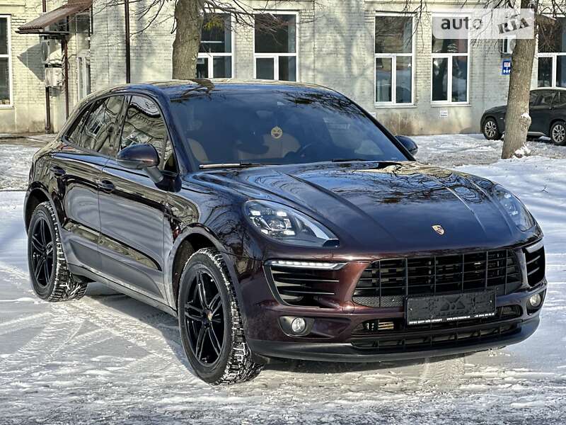 Внедорожник / Кроссовер Porsche Macan 2017 в Киеве