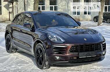 Внедорожник / Кроссовер Porsche Macan 2017 в 