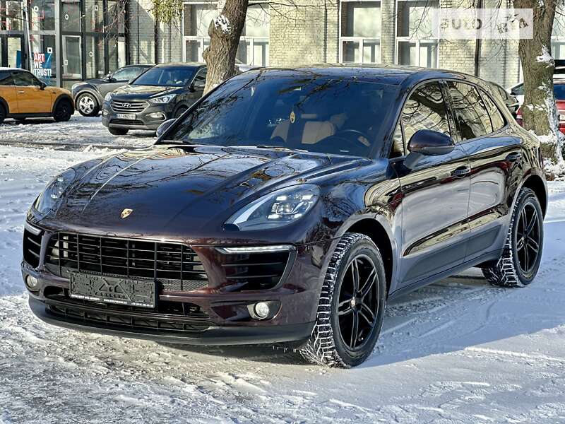 Внедорожник / Кроссовер Porsche Macan 2017 в Киеве