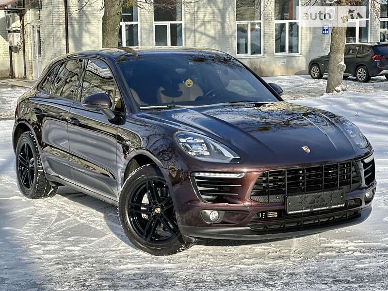 Внедорожник / Кроссовер Porsche Macan 2017 в Киеве