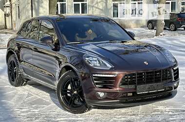 Внедорожник / Кроссовер Porsche Macan 2017 в 