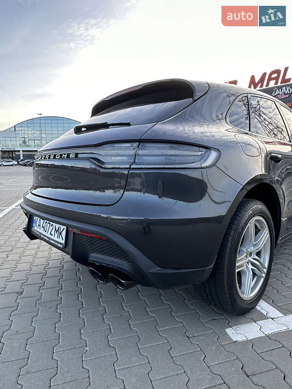 Внедорожник / Кроссовер Porsche Macan 2016 в Киеве