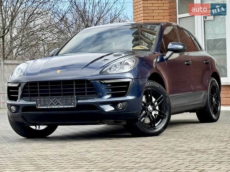 Внедорожник / Кроссовер Porsche Macan 2014 в 