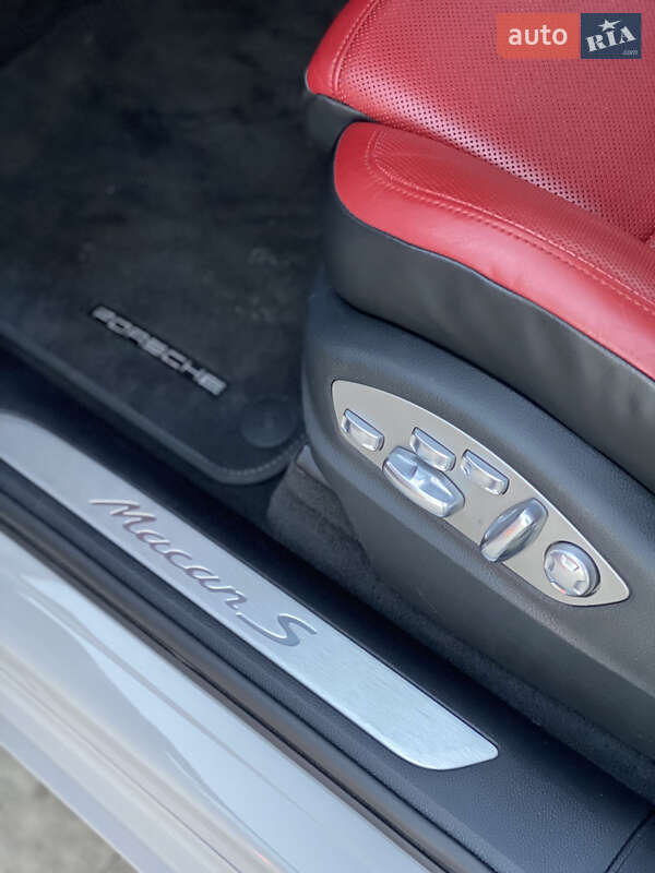 Внедорожник / Кроссовер Porsche Macan 2021 в Львове