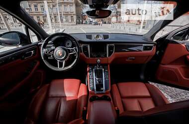Позашляховик / Кросовер Porsche Macan 2014 в Дніпрі