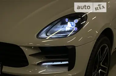 Porsche Macan 2020