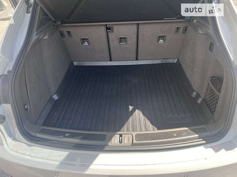 Позашляховик / Кросовер Porsche Macan 2019 в Дніпрі фото 24 Позашляховик / Кросовер Porsche Macan 2019 в Дніпрі