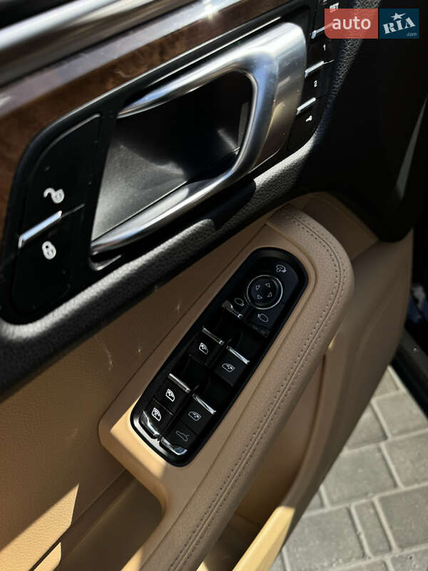 Внедорожник / Кроссовер Porsche Macan 2018 в Днепре фото 16 Внедорожник / Кроссовер Porsche Macan 2018 в Днепре