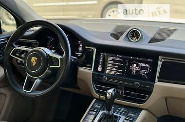 Позашляховик / Кросовер Porsche Macan 2020 в 
