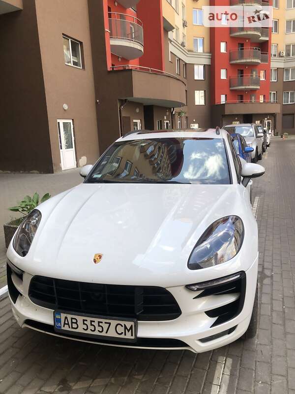 Внедорожник / Кроссовер Porsche Macan 2015 в Киеве