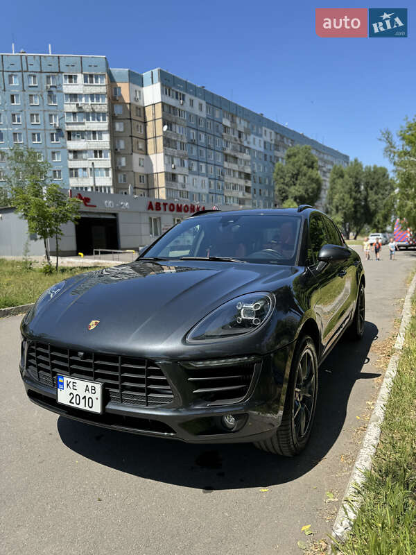 Porsche Macan 2016