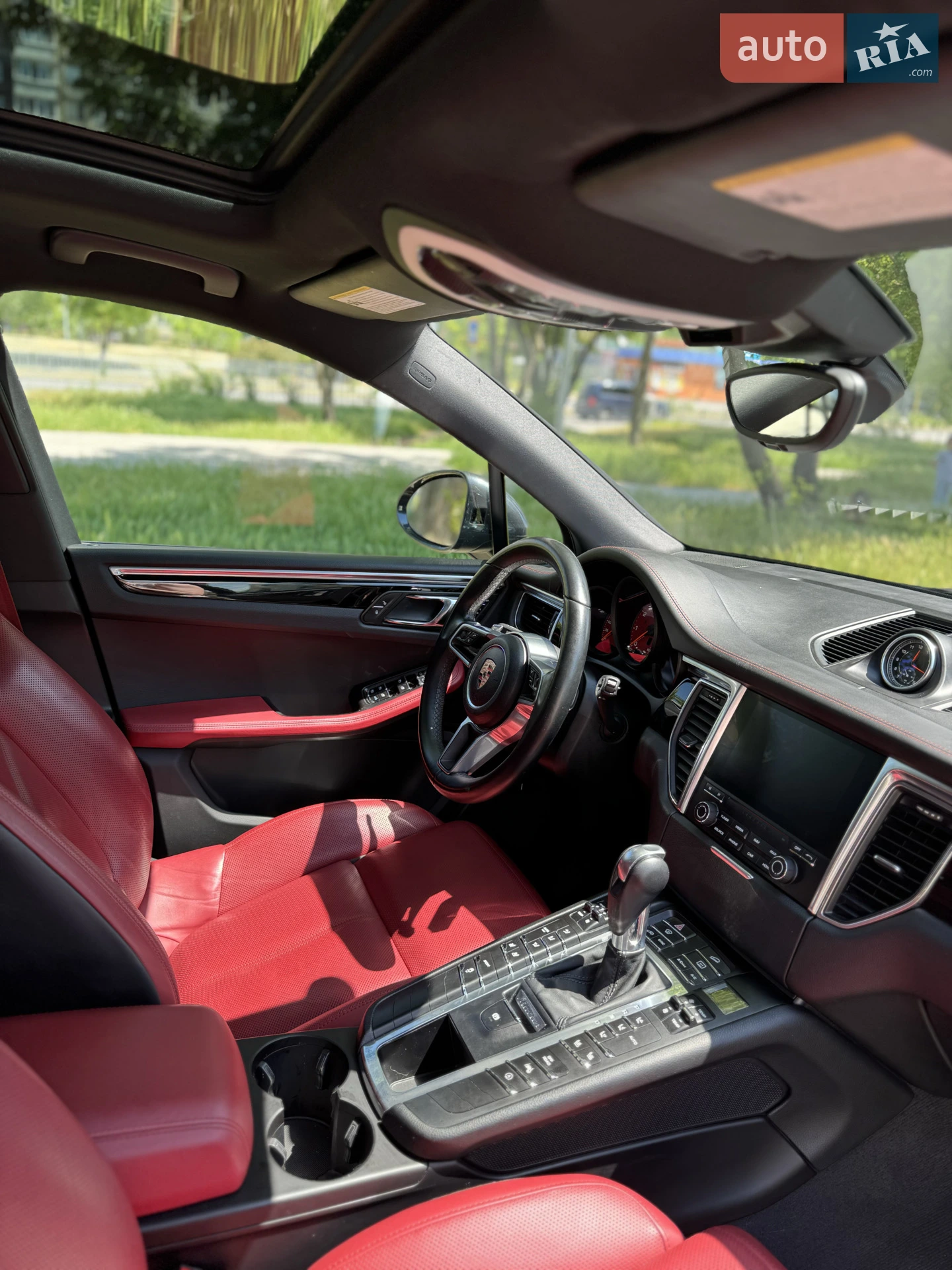 2016 Porsche Macan - мініатюра 7