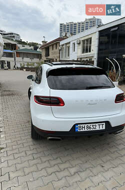 Внедорожник / Кроссовер Porsche Macan 2017 в 