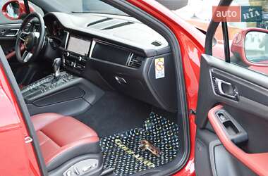 Внедорожник / Кроссовер Porsche Macan 2019 в 