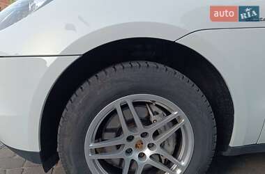 Внедорожник / Кроссовер Porsche Macan 2014 в 