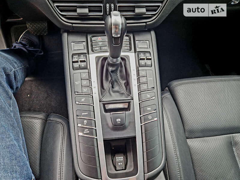 Позашляховик / Кросовер Porsche Macan 2019 в Софіївській Борщагівці