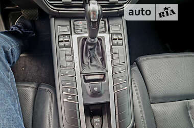 Внедорожник / Кроссовер Porsche Macan 2019 в 