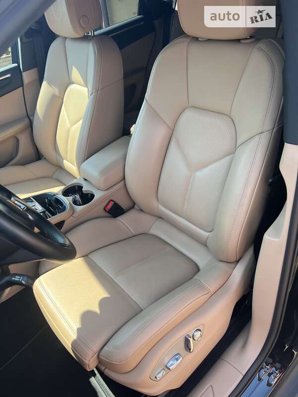 Внедорожник / Кроссовер Porsche Macan 2021 в Львове