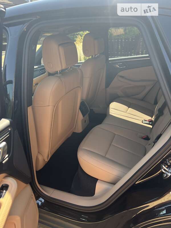 Внедорожник / Кроссовер Porsche Macan 2021 в Львове