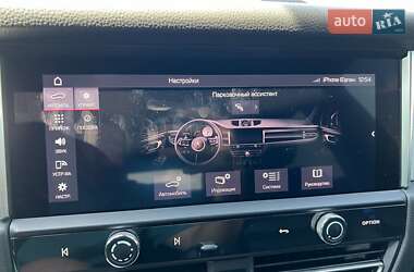 Позашляховик / Кросовер Porsche Macan 2022 в 