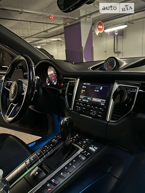 Внедорожник / Кроссовер Porsche Macan 2014 в Киеве