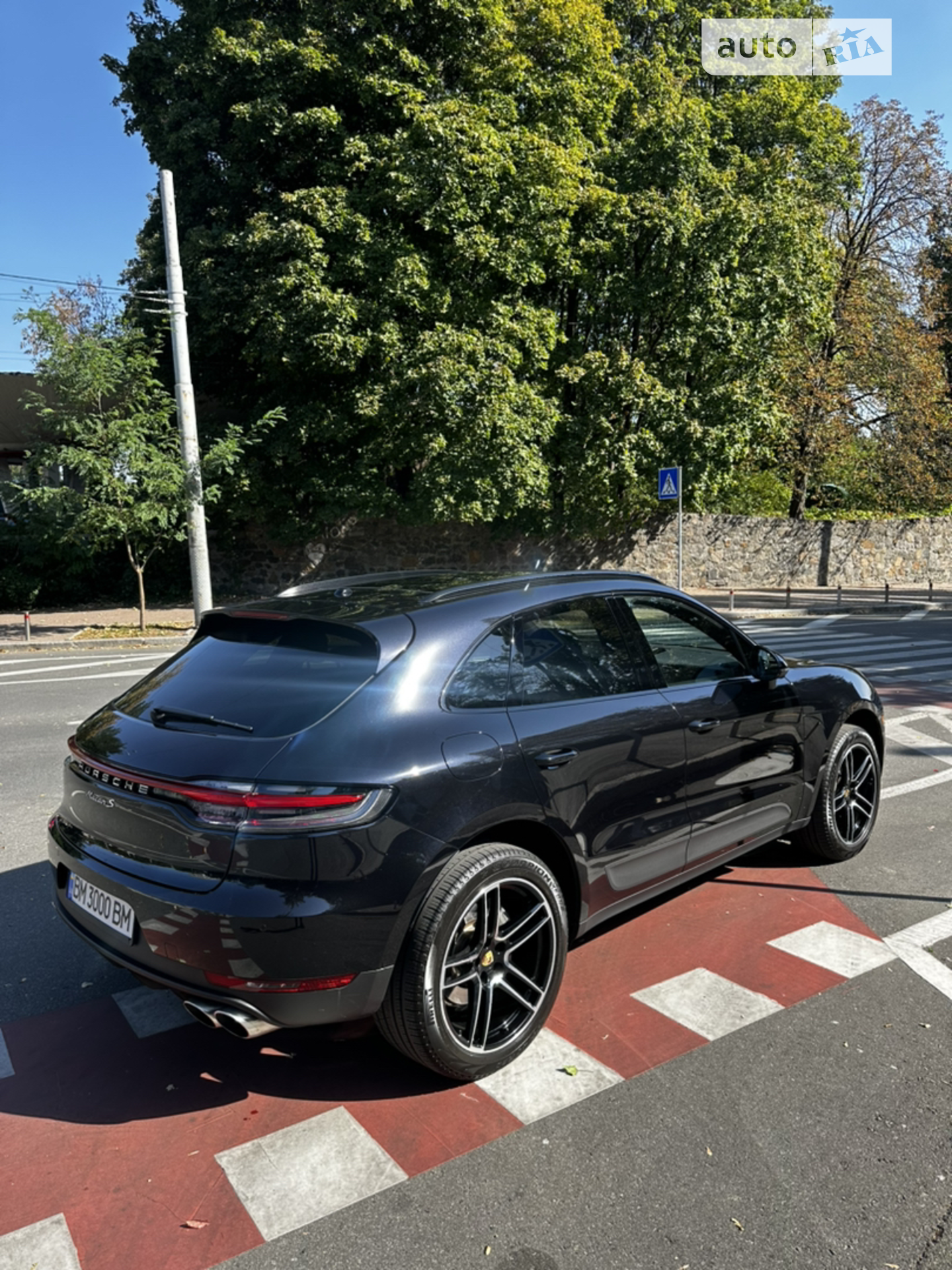 2021 Porsche Macan - мініатюра 2