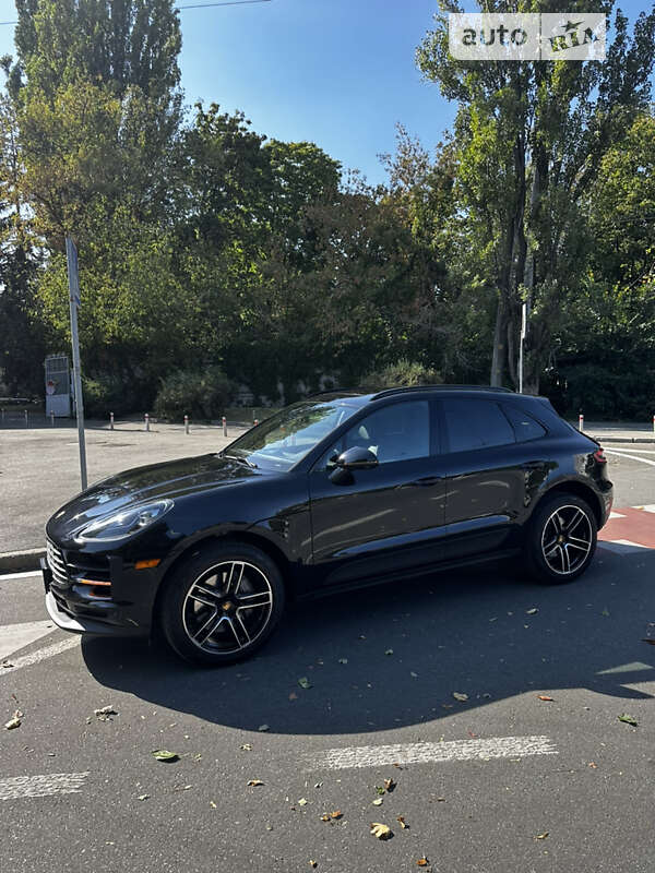 Внедорожник / Кроссовер Porsche Macan 2021 в Киеве