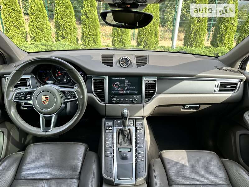 Внедорожник / Кроссовер Porsche Macan 2017 в Харькове