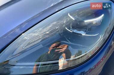 Позашляховик / Кросовер Porsche Macan 2022 в 