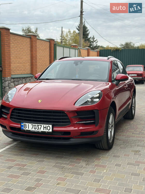 Внедорожник / Кроссовер Porsche Macan 2017 в Полтаве