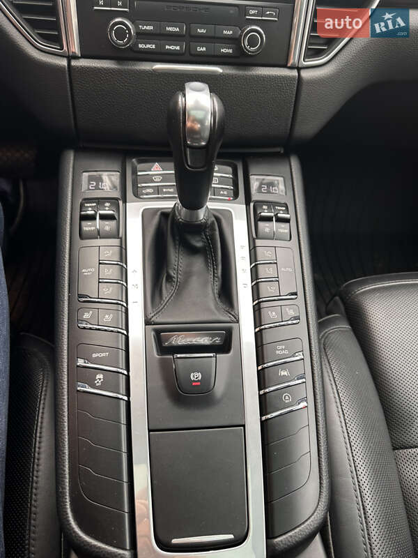 Внедорожник / Кроссовер Porsche Macan 2017 в Полтаве
