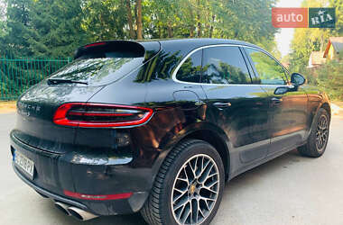 Внедорожник / Кроссовер Porsche Macan 2018 в 
