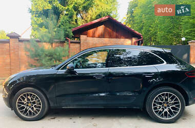 Внедорожник / Кроссовер Porsche Macan 2018 в 