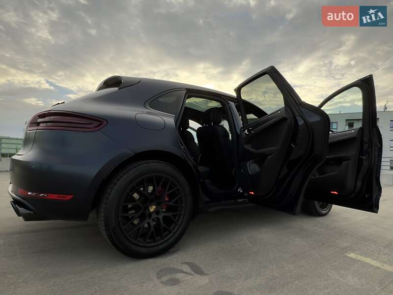 Внедорожник / Кроссовер Porsche Macan 2016 в Одессе