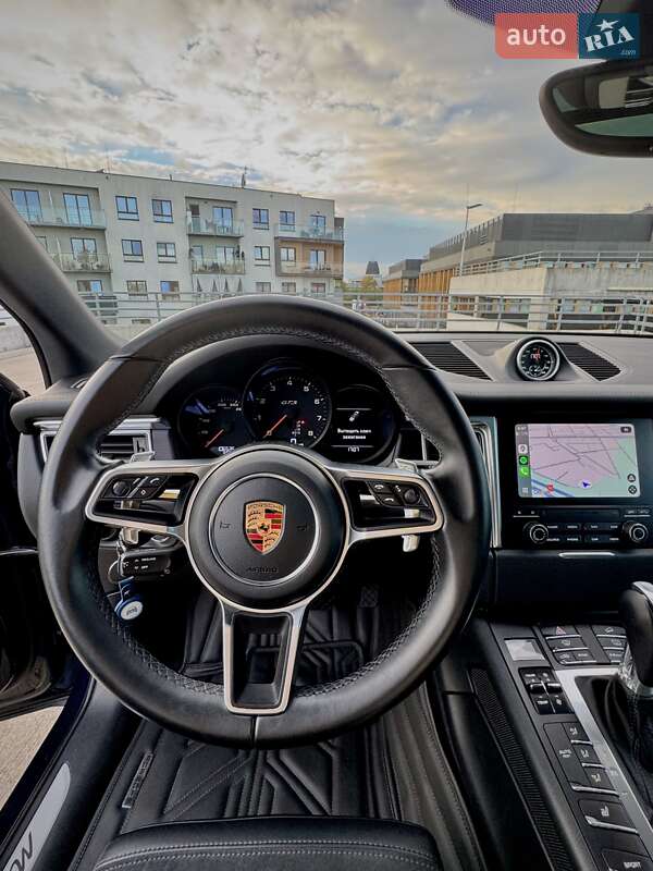 Внедорожник / Кроссовер Porsche Macan 2016 в Одессе