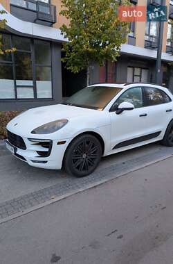 Porsche Macan 2016