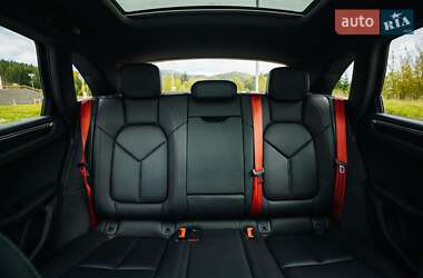 Внедорожник / Кроссовер Porsche Macan 2020 в 