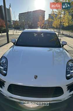 Внедорожник / Кроссовер Porsche Macan 2014 в 