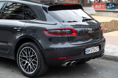 Внедорожник / Кроссовер Porsche Macan 2018 в 