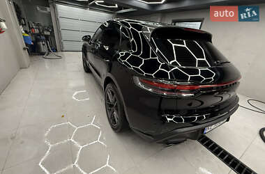 Внедорожник / Кроссовер Porsche Macan 2022 в 