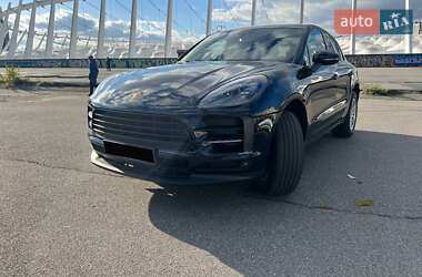 Porsche Macan 2021