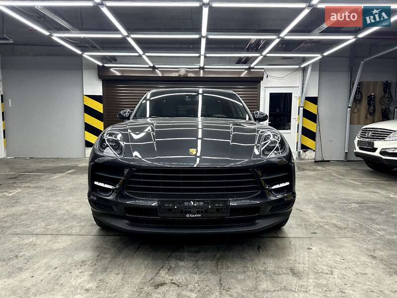 Внедорожник / Кроссовер Porsche Macan 2021 в Киеве