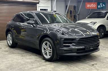 Porsche Macan 2021