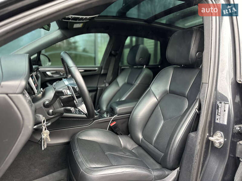 Позашляховик / Кросовер Porsche Macan 2021 в Львові