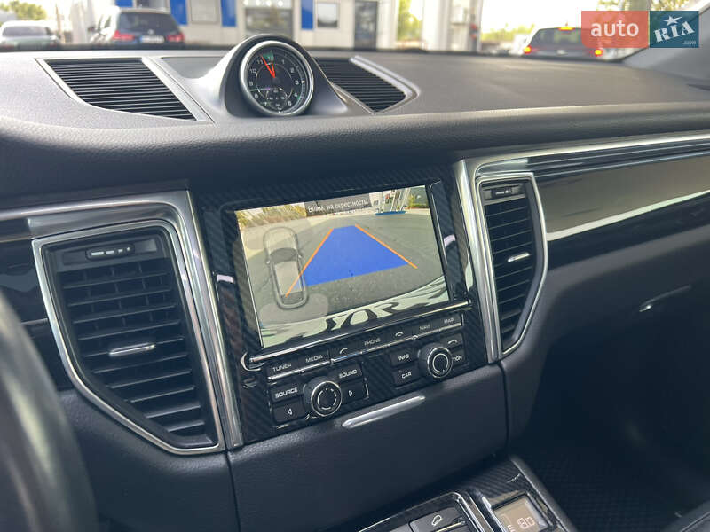 Внедорожник / Кроссовер Porsche Macan 2015 в Запорожье